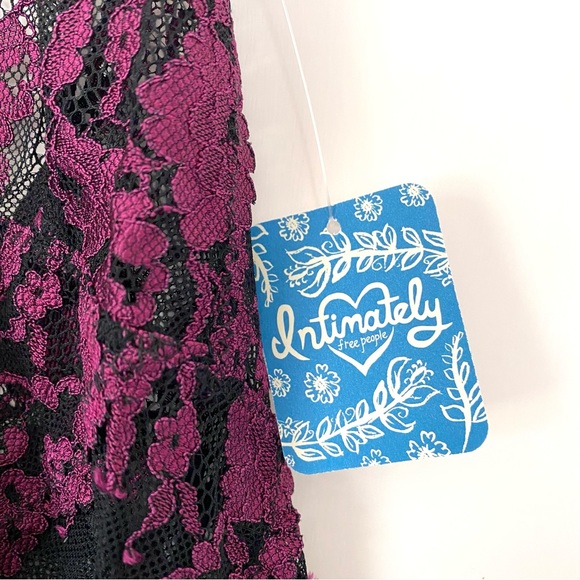NWT Intimately Free People Too Cute To Handle Lace Bodysuit Black & Fuschia XS - Picture 5 of 12
